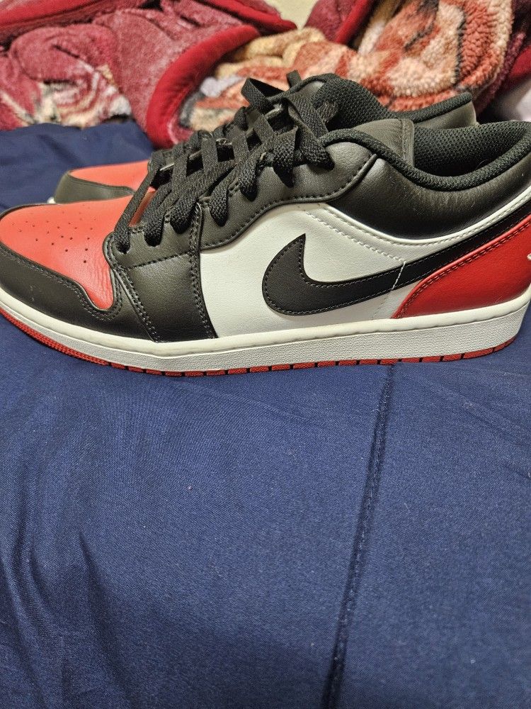 Nike Red And Black And Size 11