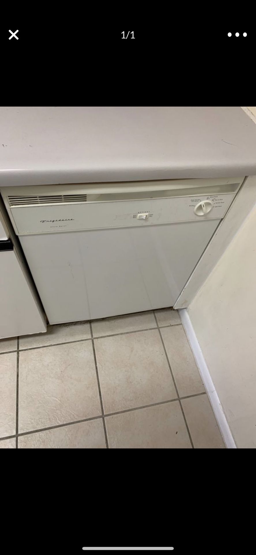 Dishwasher , fridigiare $40 works perfect