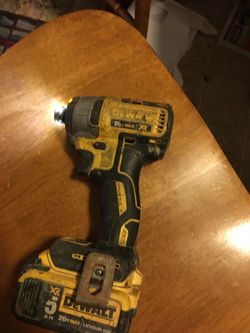Dewalt drill w/ battery