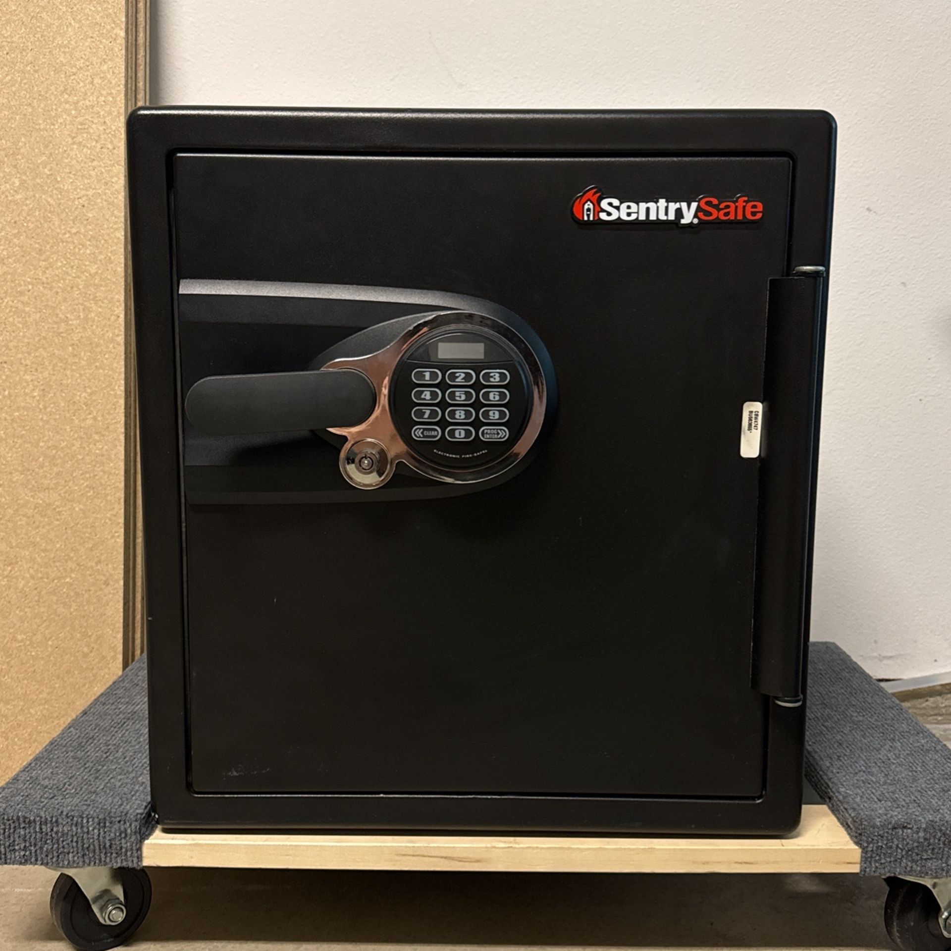 Sentry Fire Safe, CSW4747, Black