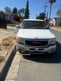 2007 GMC Sierra 1500 $2750 (O.B.O)