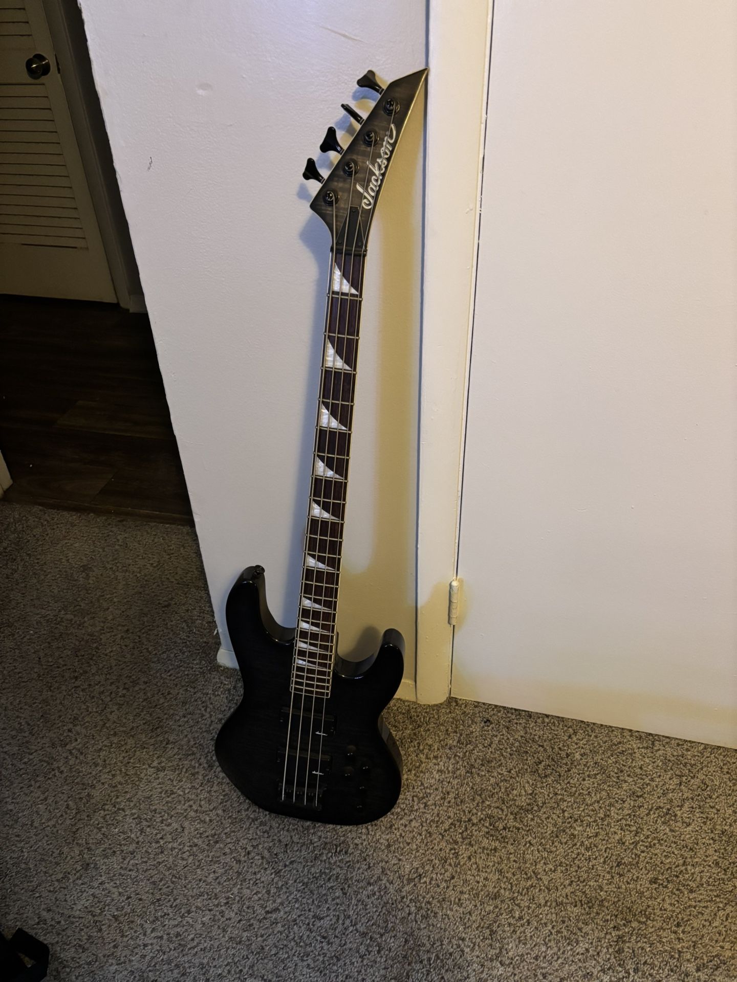 Jackson JS Series Concert Bass JS2