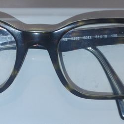 Ray -Ban  Eyewear MD # 5(contact info removed) 51 -18- 135