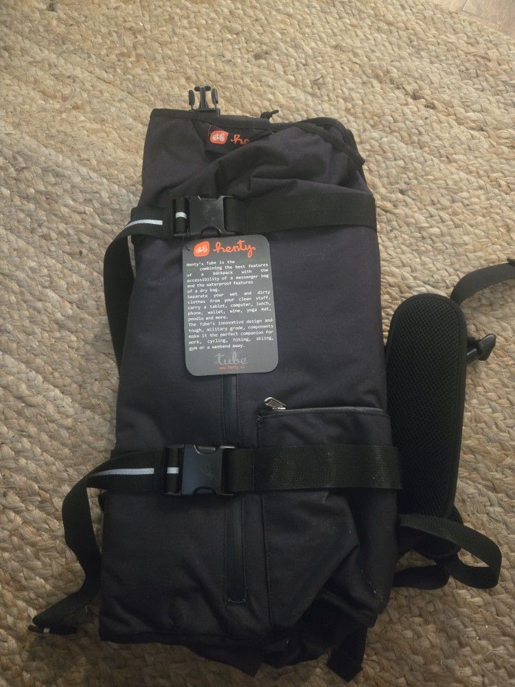 Henty Tube 20 Back Pack