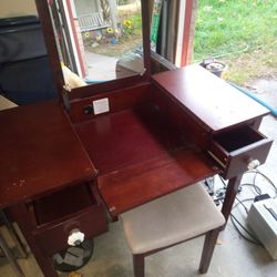 Vanity Table Desk With Stool