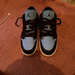 Air Jordan 1 Mid Black Blue Sneakers