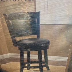 New In Box - Swivel Counter Stool 24”