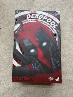 Hot Toys Deadpool 1/6 Scale Figure MMS347