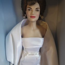 Jackie Kennedy doll Franklin mint collectible figurine original 1960's

