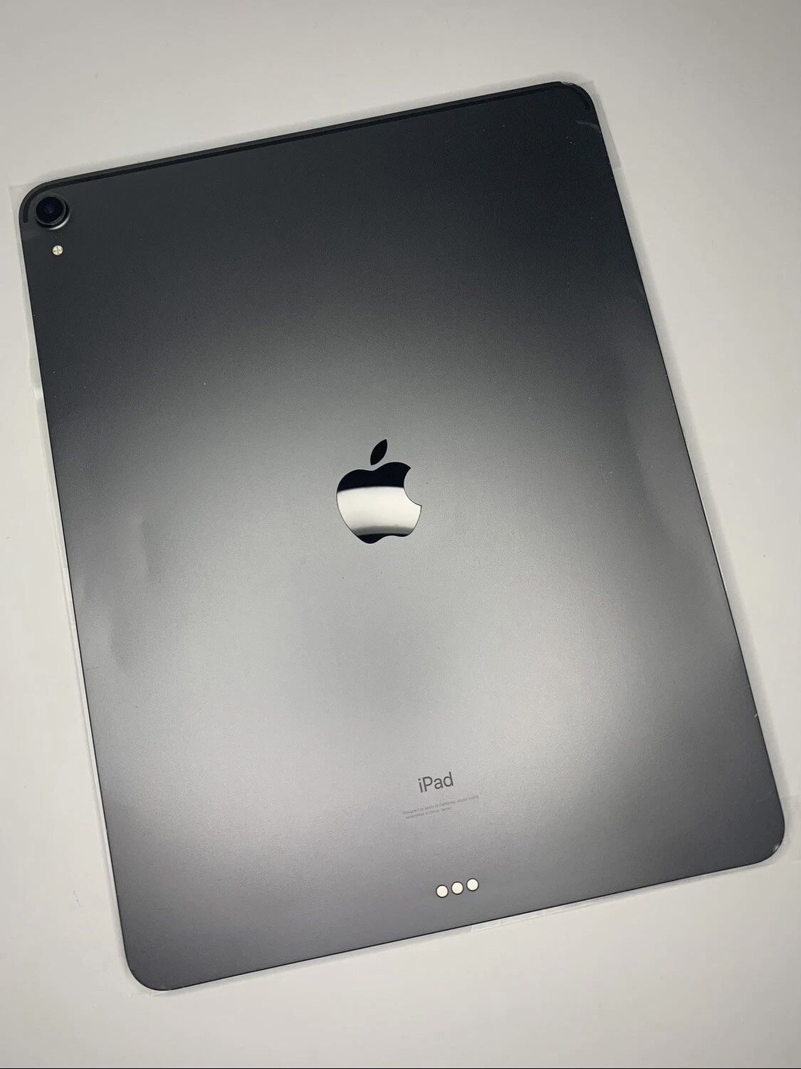 Apple iPad Pro 12.9-inch, 3rd Generation (2018) Wi-Fi Only, Space Gray, A1876