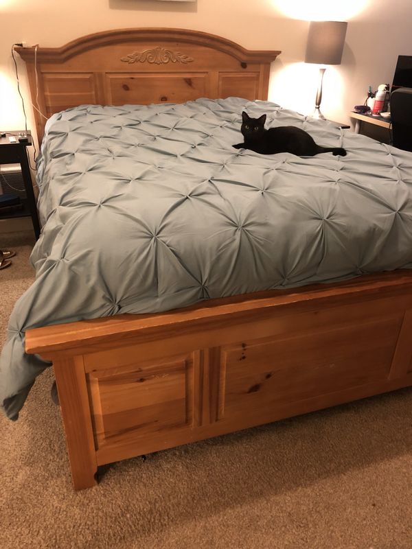Broyhill Queen Bed Frame Box Spring And Matching Night Stands For Broyhill Queen Bed Frame Box Spring And Matching Night Stands