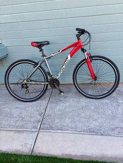 SCHWINN GTX MOUNTAIN BIKE 26” Wheels