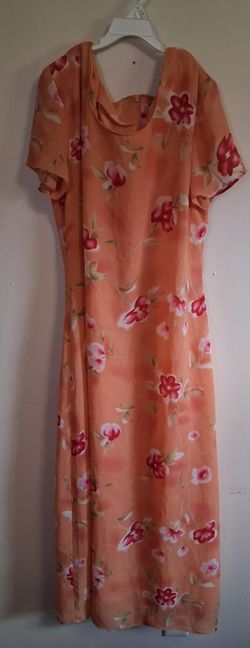 Peach Floral Maxi Dress Short Sleeves size 12
