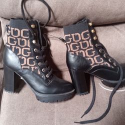 NEW!! Guess Sweater Boots!!