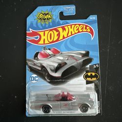 Hot Wheels Batman 3/5 TV Series Batmobile #118 New Grey DC Diecast NEW