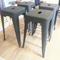 Bar Stools 