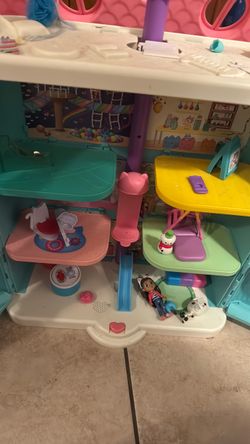 Gabby doll house