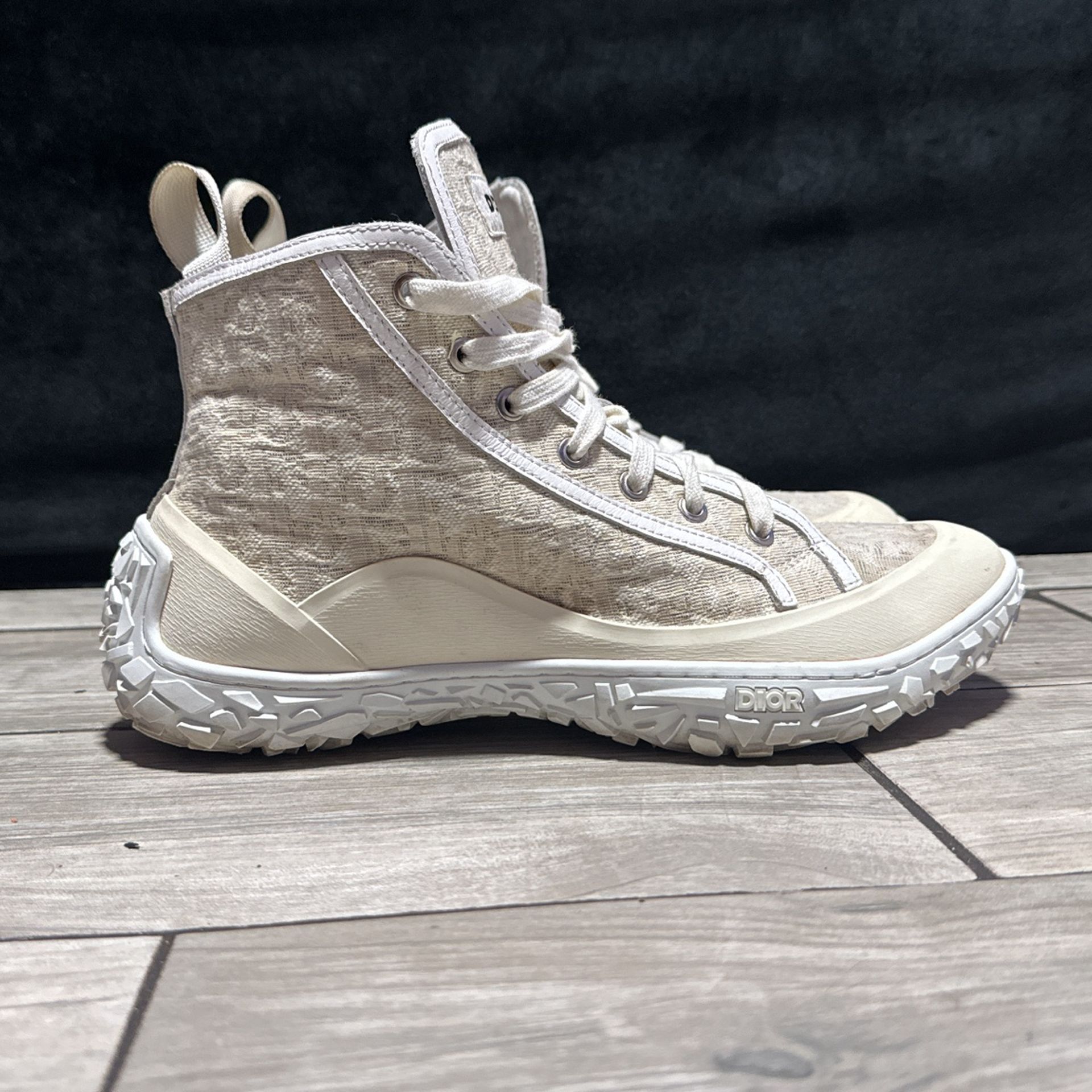 dior b28 high 'dior oblique cream SIZE 9