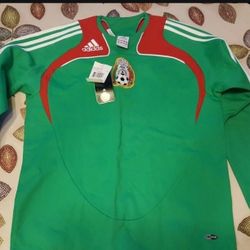 Adidas Mexico Sweater size L - M - S 