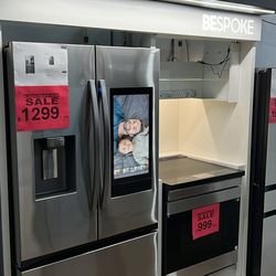 Family Hub Samsung Refrigerator