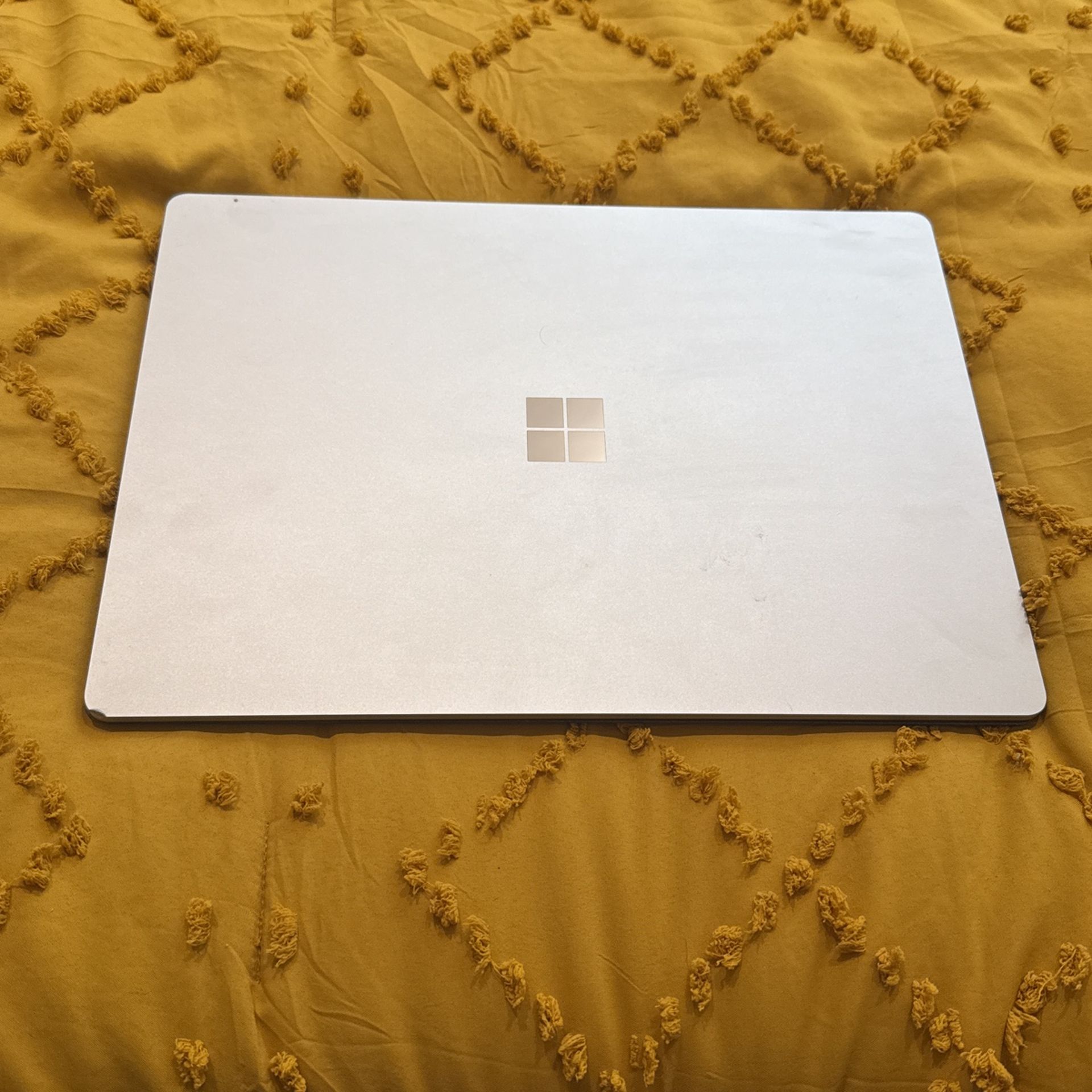 Microsoft Surface Laptop 4