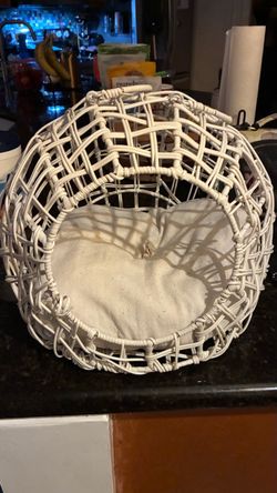 Small pet bed