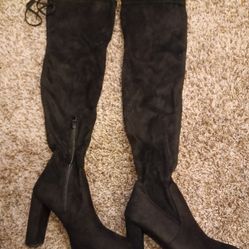 Black Boots *NEW*