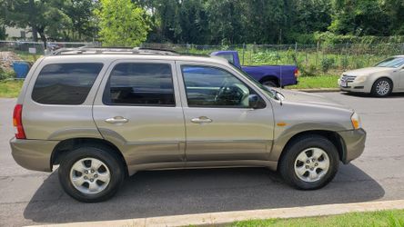 Mazda Tribute