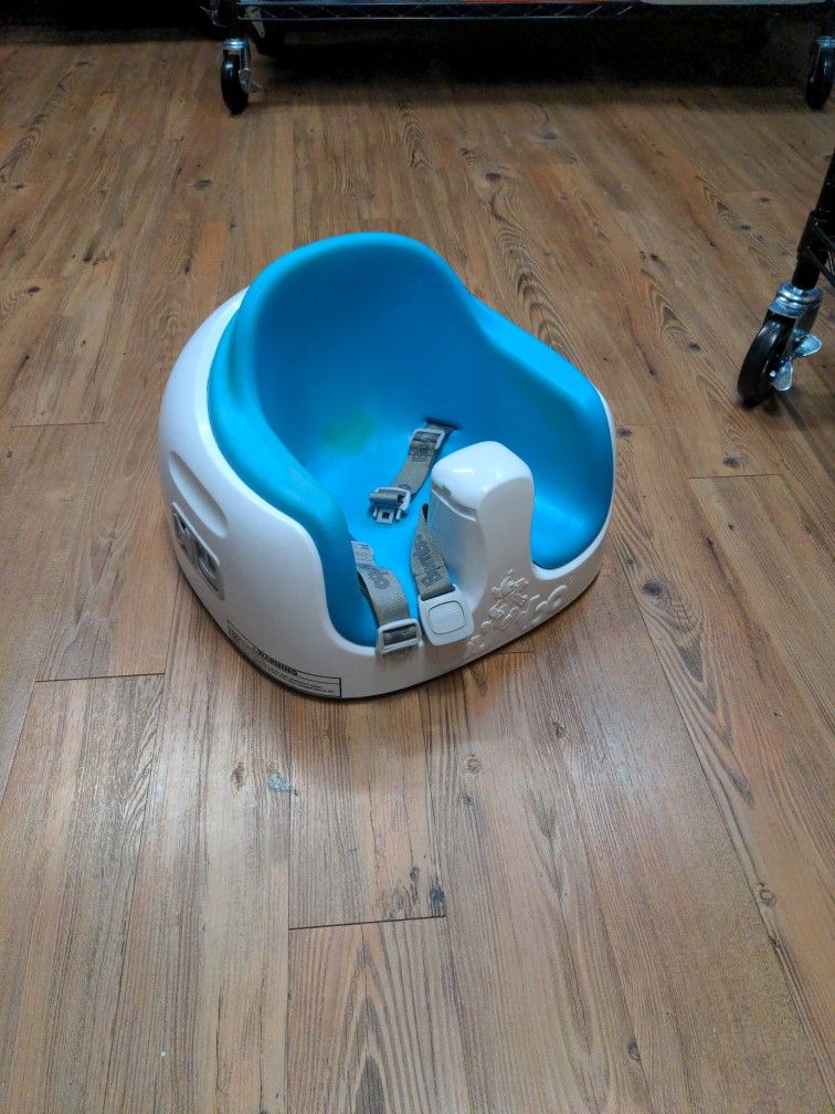 Bumbo With Tray