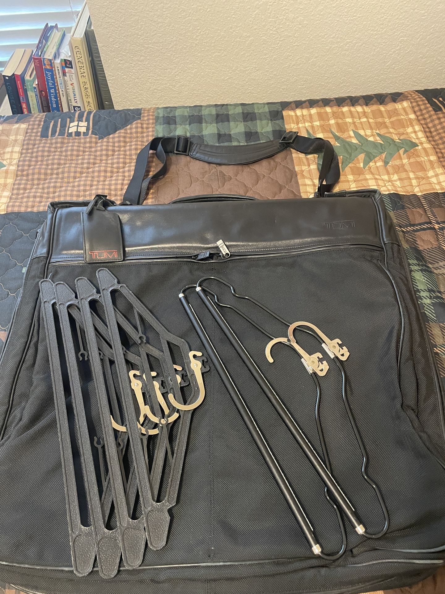 Garment Bag TUMI