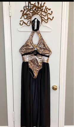 Halloween costume- Fashion Nova Medusa Goddess Costume – Black & Gold