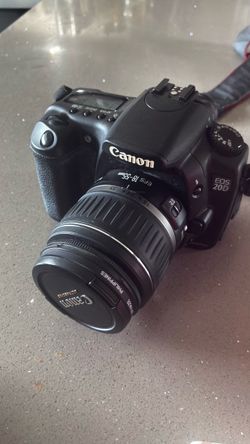 Canon EOS 20 D with lens