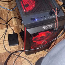 Gaming Pc And Streaming Set Up 