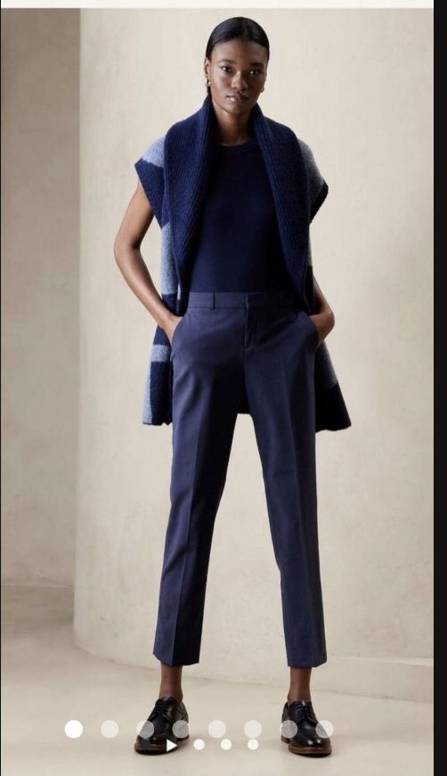 Banana Republic Women's Blue Trousers AVERY SLIM WOOL-BLEND PANT size 2 Made in Italy