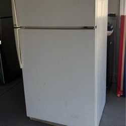 Refrigerator For Sale