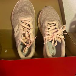 New Balance Women 7.5