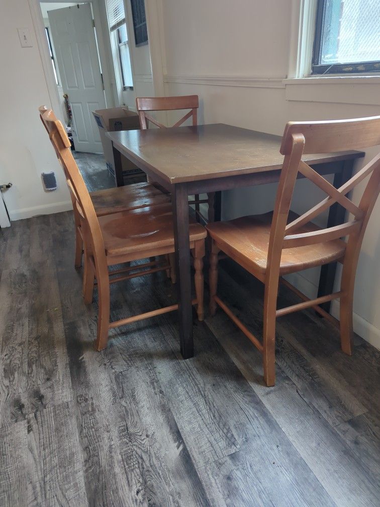 Dining Table For Sale!