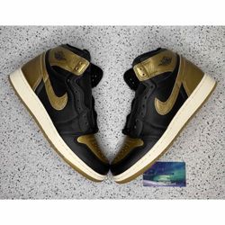 Jordan 1 Black Metallic Gold 7 Youth