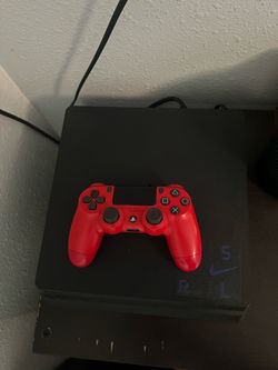Sony PS4 Console with DualShock Controller
