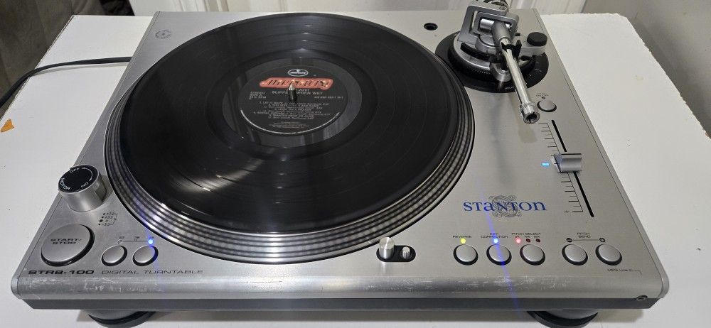 Stanton STR-8 100 Direct Drive Professional DJ Turntable ( Works Perfect )