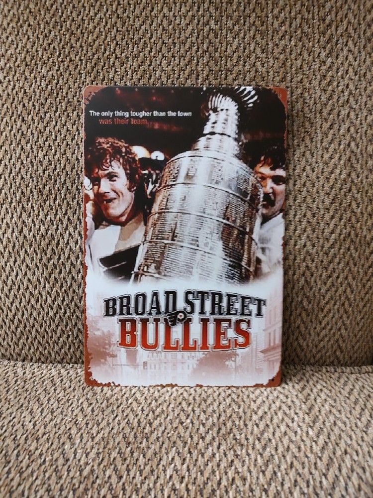 PHILADELPHIA FLYERS METAL SIGN. 12" X 8". NEW. PICKUP ONLY.