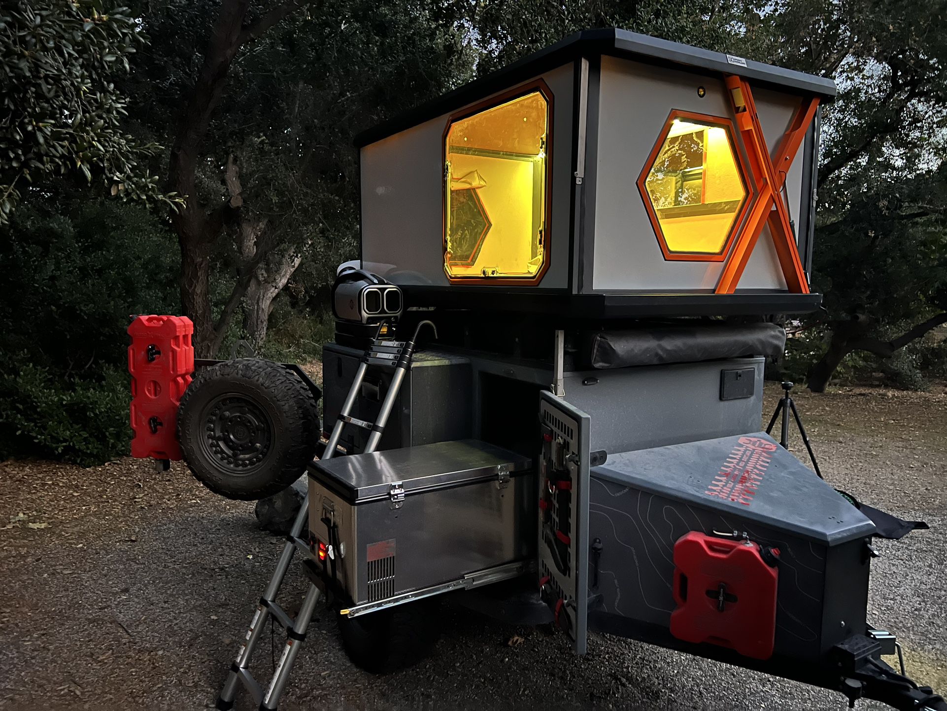 Late 2020 Turtleback Expedition Trailer T3