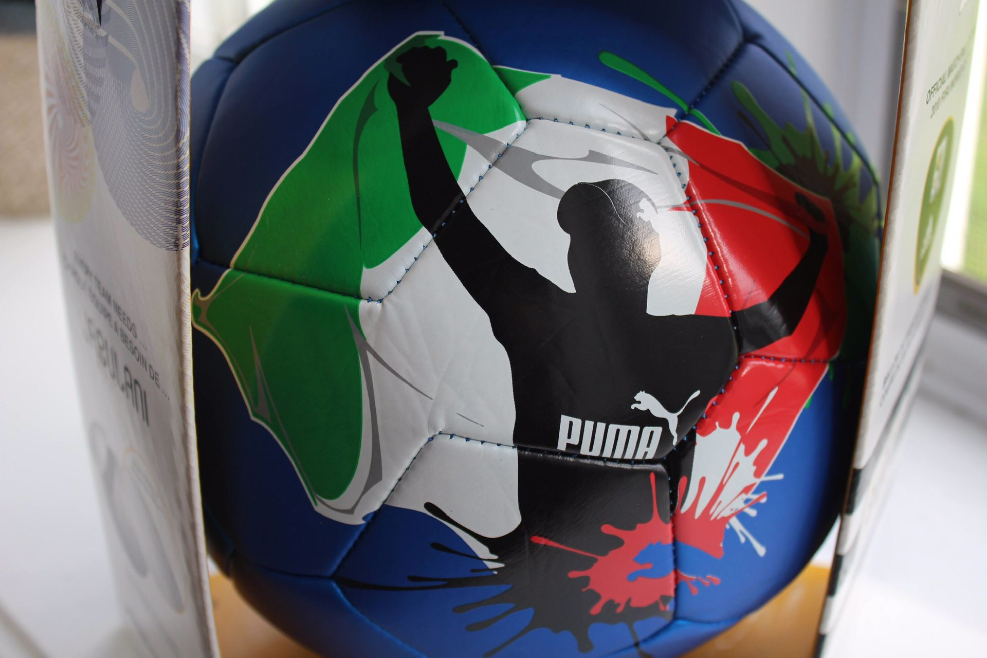 Rare Puma Genuine Italia Royal Blue Soccer Ball