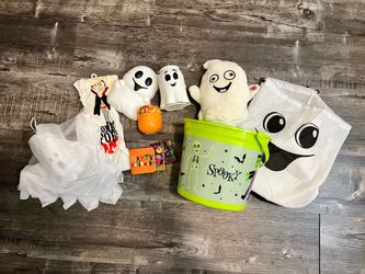 RANDOM HALLOWEEN ITEMS (read description)