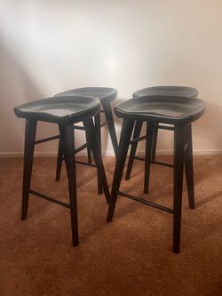Nuevo Bar Stools