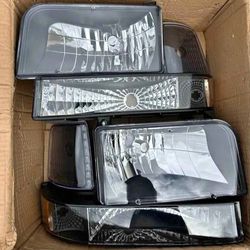 92-96 Ford Bronco/F-150/F-250/F-350 Headlights Faros Calaveras Micas Luces