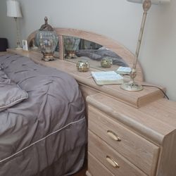 Cal King Bedroom Set