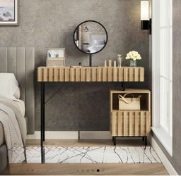 beauty dresser