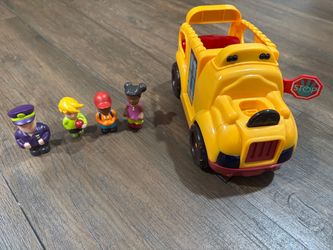 Toy School Bus with Figures Set