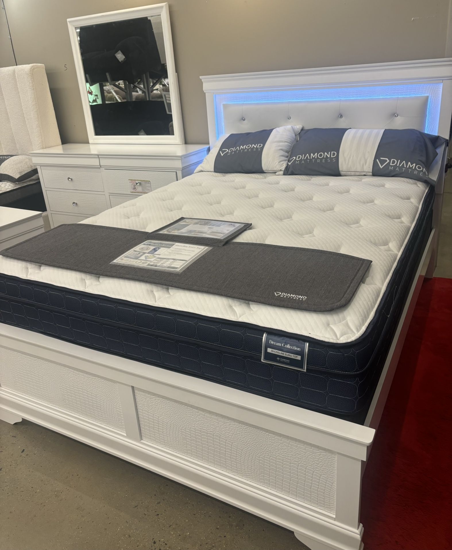 Queen 4 Pc Bedroom Set